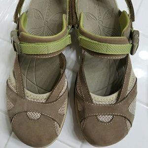 Merrell shoes