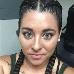 Meet your Posher, Tiffany