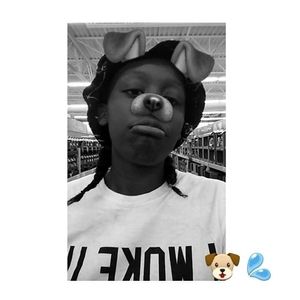 Meet your Posher, Jakia