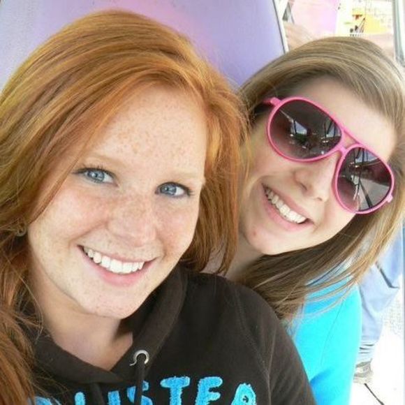 Meet your Posher, Stephany