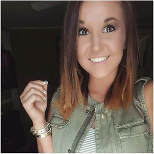 Meet your Posher, Emily
