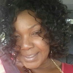 Meet your Posher, Zaneta