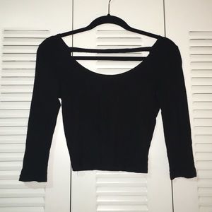 Mid Sleeve U-back Crop Top