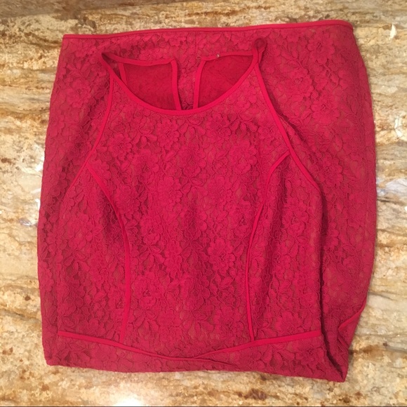 •BCBG Lace - Picture 4 of 7