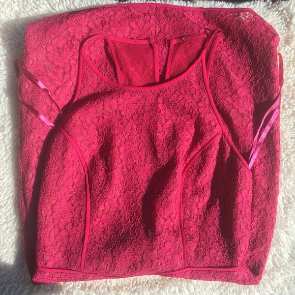 •BCBG Lace - Picture 6 of 7