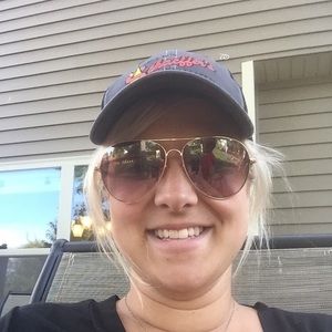 Meet your Posher, Brittany