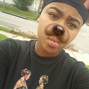 Meet your Posher, Letitia