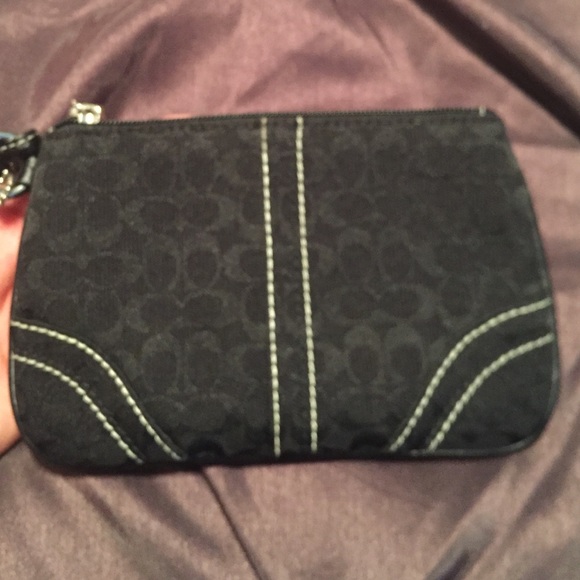 Coach wristlet - Picture 1 of 4