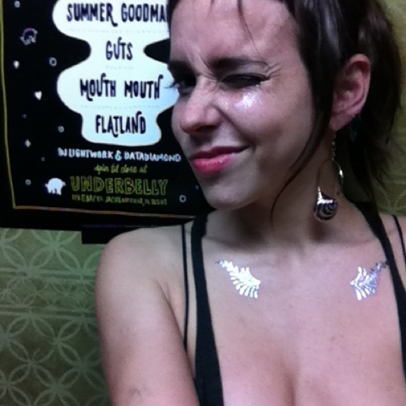 Meet your Posher, Rebecca - Picture 3 of 6