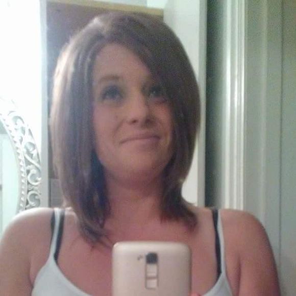 Meet your Posher, Sharice - Picture 1 of 1