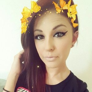 Meet your Posher, Katelynn