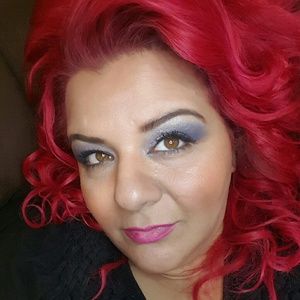 Meet your Posher, Eva