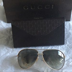 Gucci Marina Chain Sunglasses - Gold ( worn once)