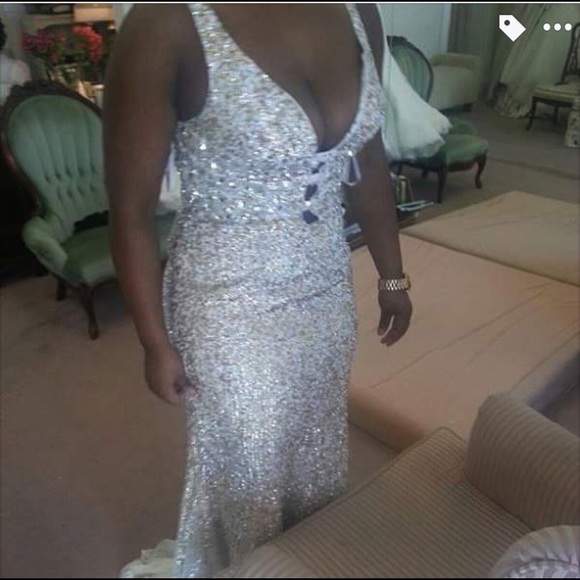 Gorgeous!!! SHERRI HILL GOWN - Picture 2 of 4