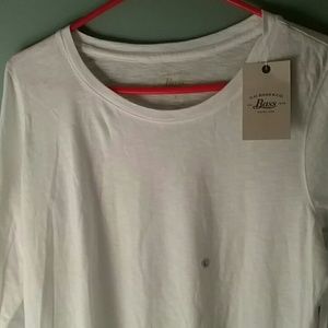 Classic long sleeve shirt.