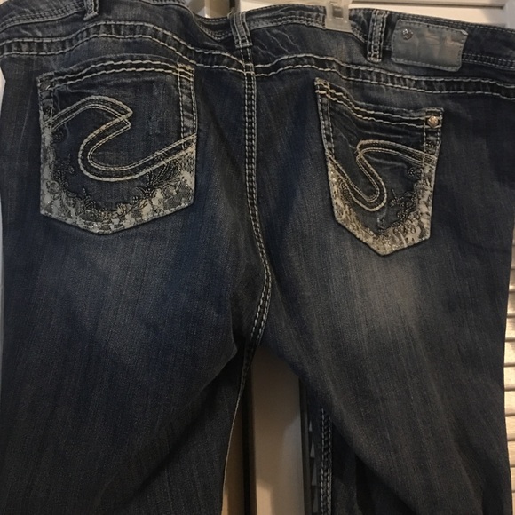 Jeans - Picture 3 of 3
