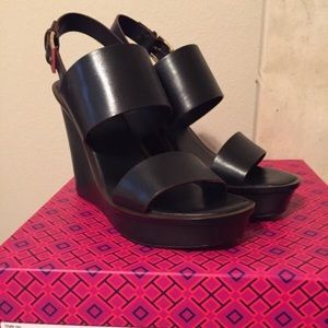 Tory Burch Lexington Wedge, In Black Size 9 Unworn