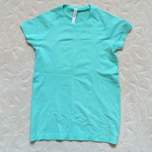 Lulu lemon swiftly tech short sleeve crew top