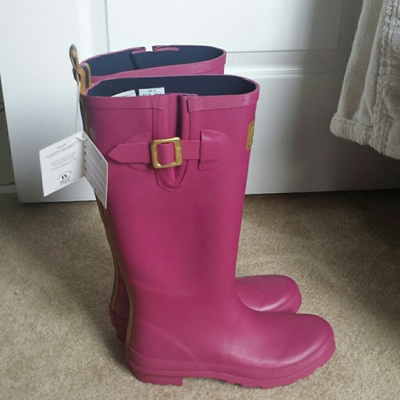 Shoes - BRAND NEW WITH TAGS RAINBOOTS!   PINK WITH STRIPE