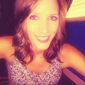 Meet your Posher, Angie