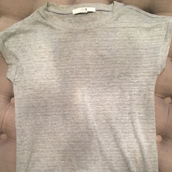 Gray t-shirt