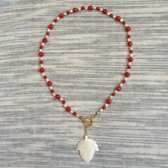 Unique coral necklace - Picture 3 of 3