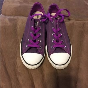 Youth Converse 👟💜