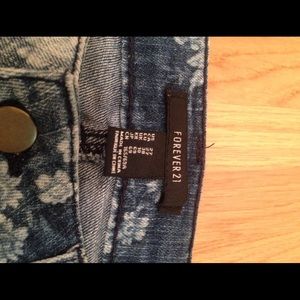 Forever 21 Shorts - Forever 21 floral print denim shorts Forever 21 Shorts - Forever 21 floral print denim shorts