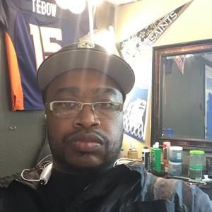 Meet your Posher, Charle thabarber