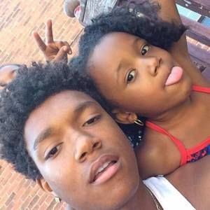 Meet your Posher, Davon