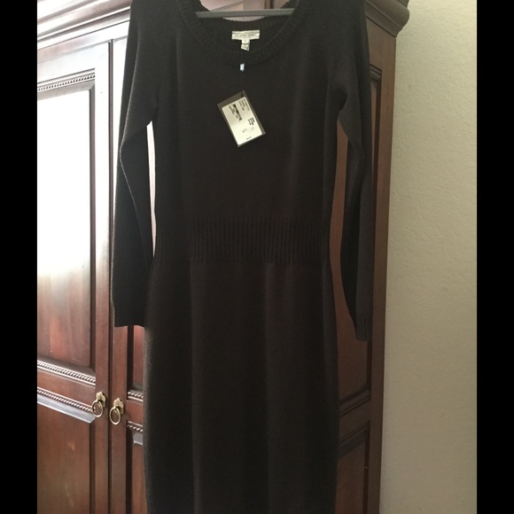 St John chocolate brown size medium 125.00 FIRM