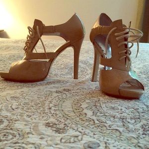 Gianni Bini Nude lace up heel