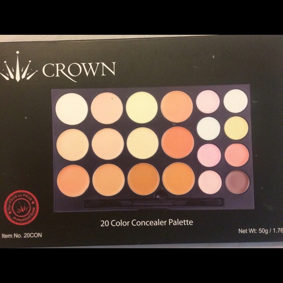 Crown professional 20 color concealer palette.