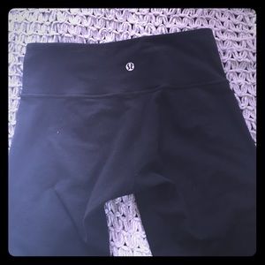 Lulu lemon luon wonder under crop- size 4
