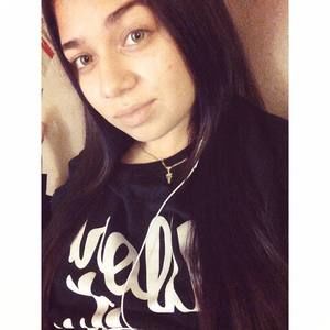 Meet your Posher, Sheena