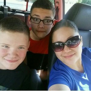 Meet your Posher, Becca