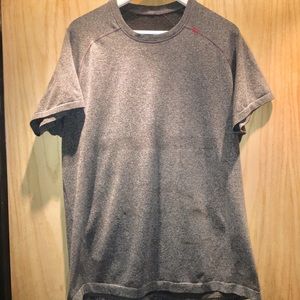 Short sleeve metal vent tech grey XL