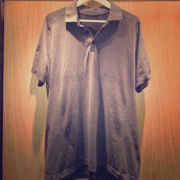 Short sleeve metal vent tech polo XL