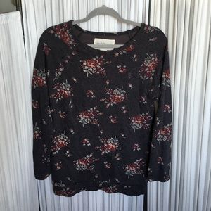 Obey Propaganda / floral crew neck sweater