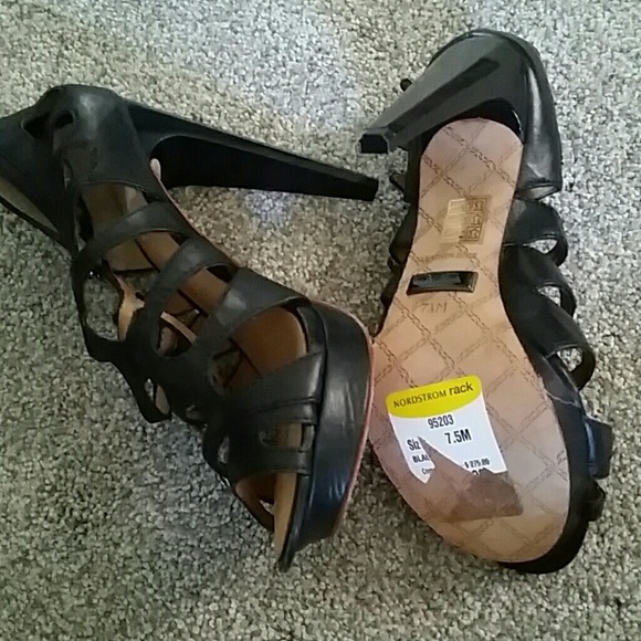 NWOT Black Lamb Heels - Picture 3 of 4