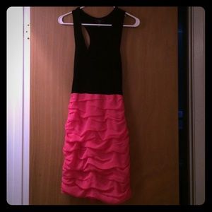 Aqua bloomingdales dress size xs pink and black