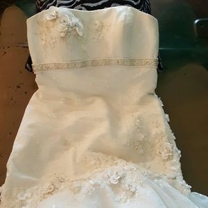 SOLD!! Oleg Cassini Lace Dress Ivory