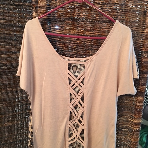 Top - Picture 2 of 2