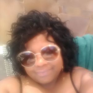 Meet your Posher, Tonya