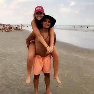 Meet your Posher, Victor