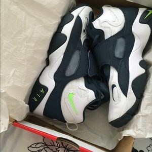 Nike Air Max Speed Turfs