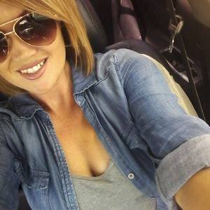 Meet your Posher, Mandy