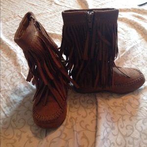 Faux Suede Toddler Fringe Moccasins size 7