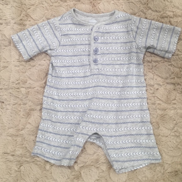 Printed short sleeve romper