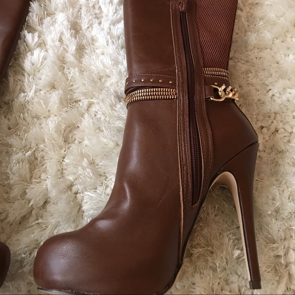 High boots - Picture 3 of 3